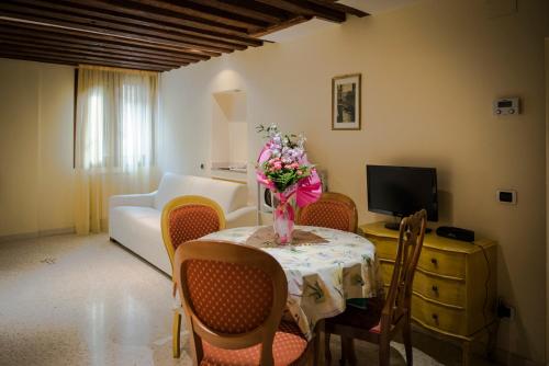 Ca' Venere Apartments Cannaregio - image 10