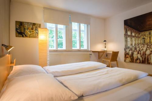 Ferienwohnung und Zimmer am Burgplatz - image 13