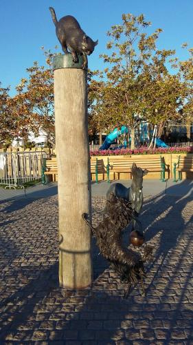 海港城汽车旅馆及会议中心