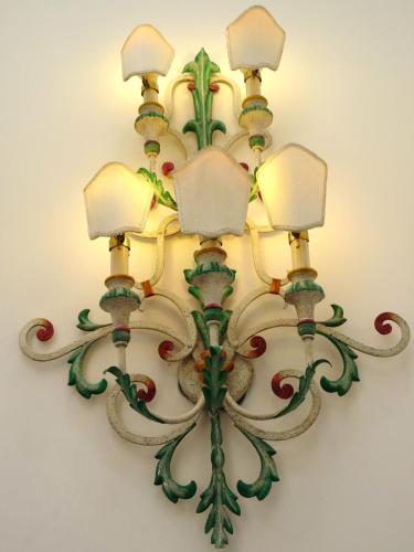 Classic Hotel - image 12