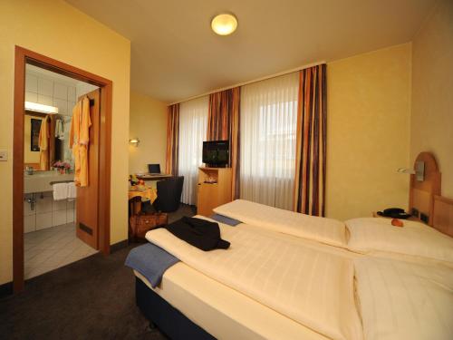 City Partner Hotel Strauss - image 10