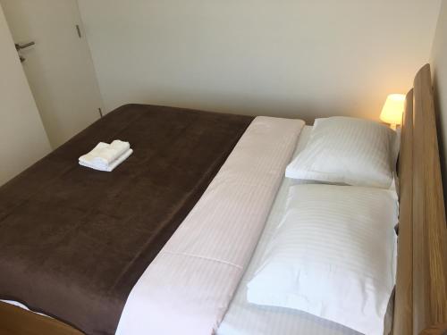 One-Bedroom Apartment image 5