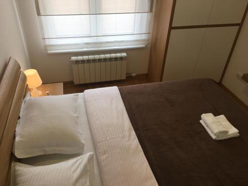 One-Bedroom Apartment image 1