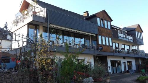 Gastehaus Moselblick - Accommodation - Trittenheim