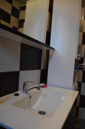 Guest house Ema