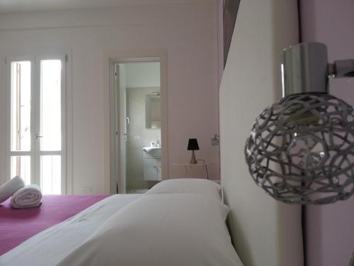 Studio Apartment image 4
