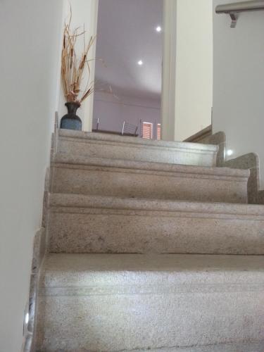 Studio Apartment image 6