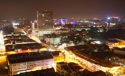 H2H - Marine Home @ Majestic Ipoh (8~10 Guests)