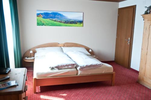 Landgasthof Rössle ** Superior – Eschen, CA