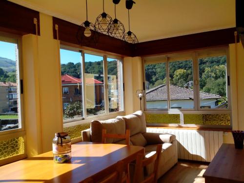 Koplietošanas atpūtas telpa ar TV, Toño el Alguacil (Tono el Alguacil) in Selaya