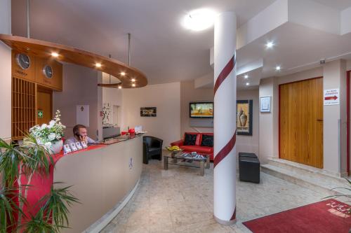 Lobby, Turmhotel Rhein-Main in Dreieich