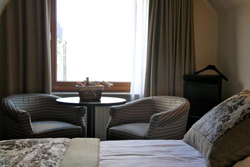 Hotel Iris - image 11