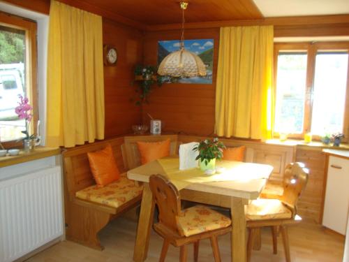 Ferienwohnung Viola - Apartment - Sellrain