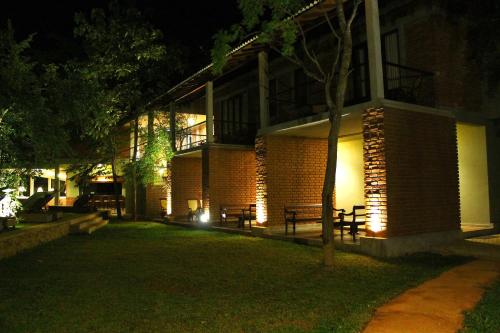Facilities, Ehalagala Lake Resort & SPA in Sigiriya