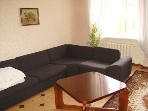 4 twin beds
