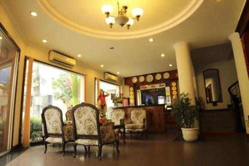 Hoang Ha Hotel