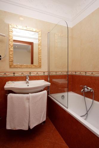 Guest House Galaxy - image 4
