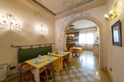 Hotel Moderno - image 12