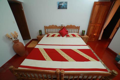 Mulberry Homestay – Thekkady, NE