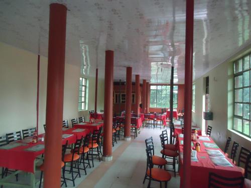 ห้องอาหาร, ไรโนทัวริสต์แคมป์ (Rhino Tourist Camp) in นาร็อค