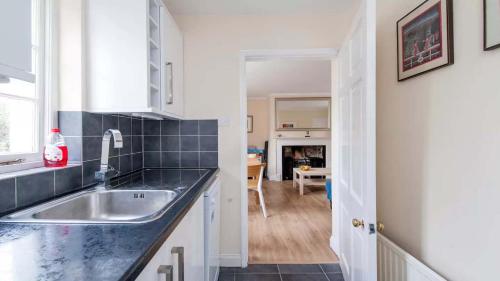 New King Street Apartment, Bath (photo 10)