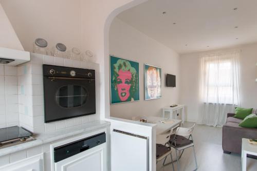 Two-Bedroom Apartment image 4
