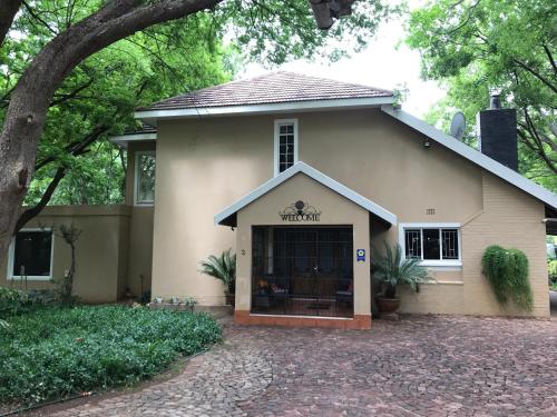 

On Golden Pond Guesthouse