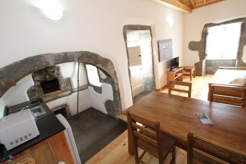 Koplietošanas atpūtas telpa ar TV, Casa Branca da Chaminé (Casa Branca da Chamine) in Nossa Senhora do Pilar