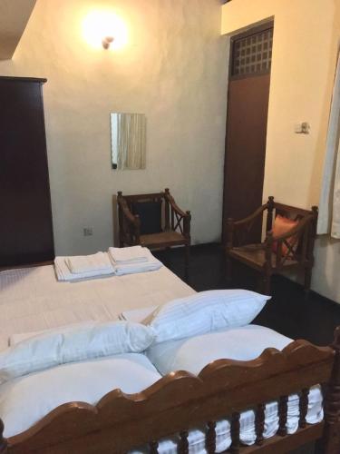 Noahs Ark Homestay - Tap to explore photos