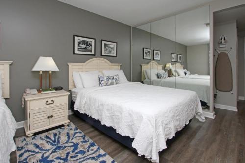 Bay Pointe Inn - main image