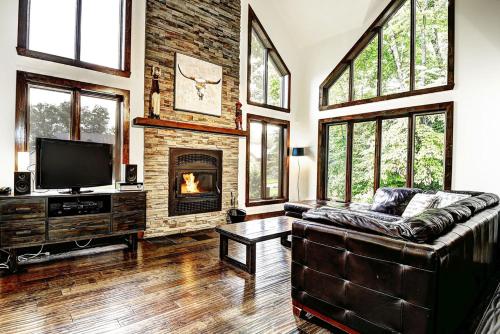 Chalets Alpins -11 Chemin des Montagnards in Stoneham (QC)