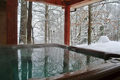 Chalets Alpins- 6 Chemin des Montagnards in Stoneham (QC)