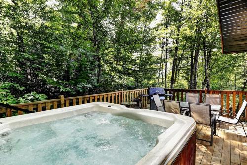 Bañera de hidromasaje, Chalets Alpins - 07 Chemin Alpin in Stoneham (Quebec)