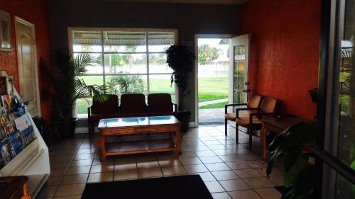 Sunset Inn- Fort Pierce, FL image 40