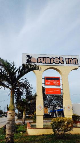 Sunset Inn- Fort Pierce, FL