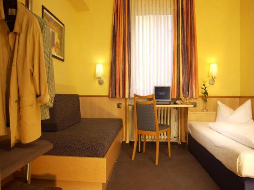 City Partner Hotel Strauss - image 6
