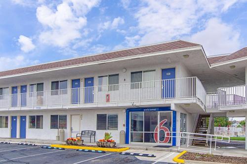 Motel 6-Rock Springs, WY