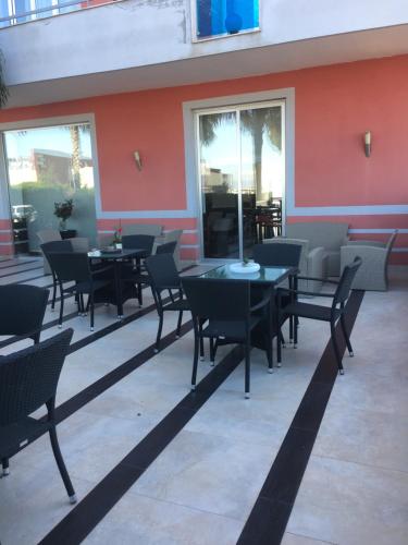 Hotel Hermitage - image 5