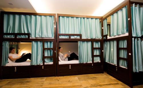 1 bunk bed