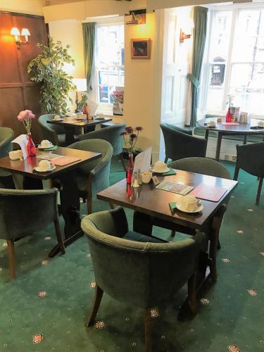 Étterem, Yarn Market Hotel in Dunster