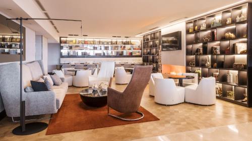 大堂, 伊露尼翁馬拉加酒店 (Ilunion Malaga) in 馬拉加市中心