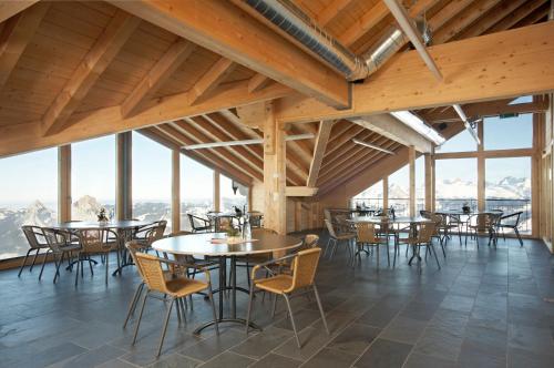 Gipfelrestaurant Fronalpstock - image 2