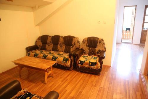 N&N Guest House in Mestia