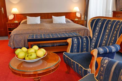 Special Offer - Deluxe Suite with Spa Package