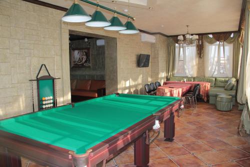 Romantic hotel - image 5