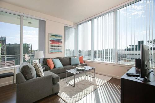 

Two-Bedroom on 15th Street 1