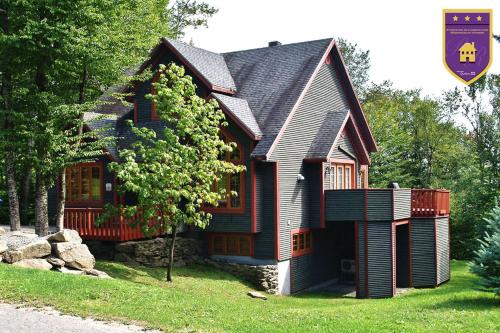 Chalets Alpins - 22 Chemin des Skieurs – khách sạn tại Stoneham