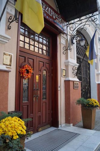 Ayvazovsky Hotel - image 6