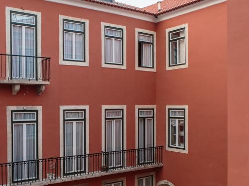 Dear Lisbon - Gallery House