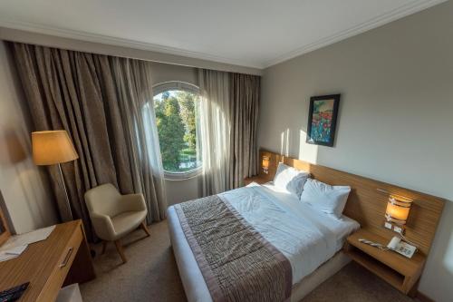 Hotel Almina Park - image 2
